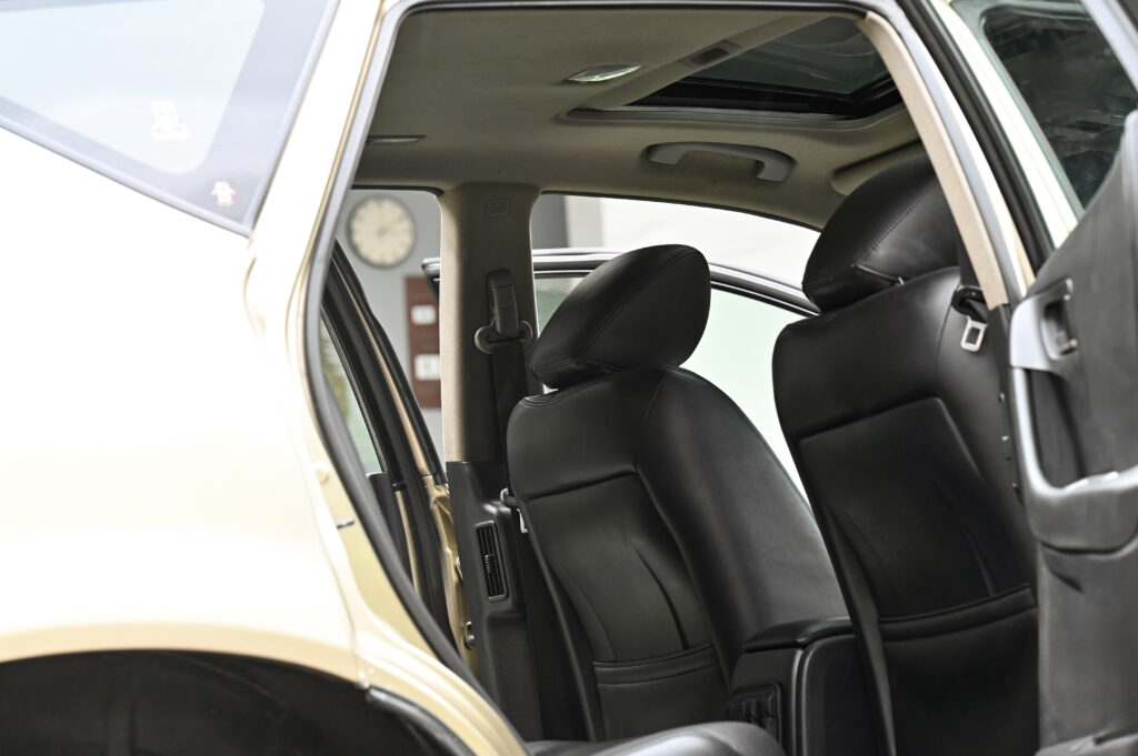 ขาย Nissan Murano 3.5 V6 อดีตรถสถานทูตอเมริกาสภาพดีครับ