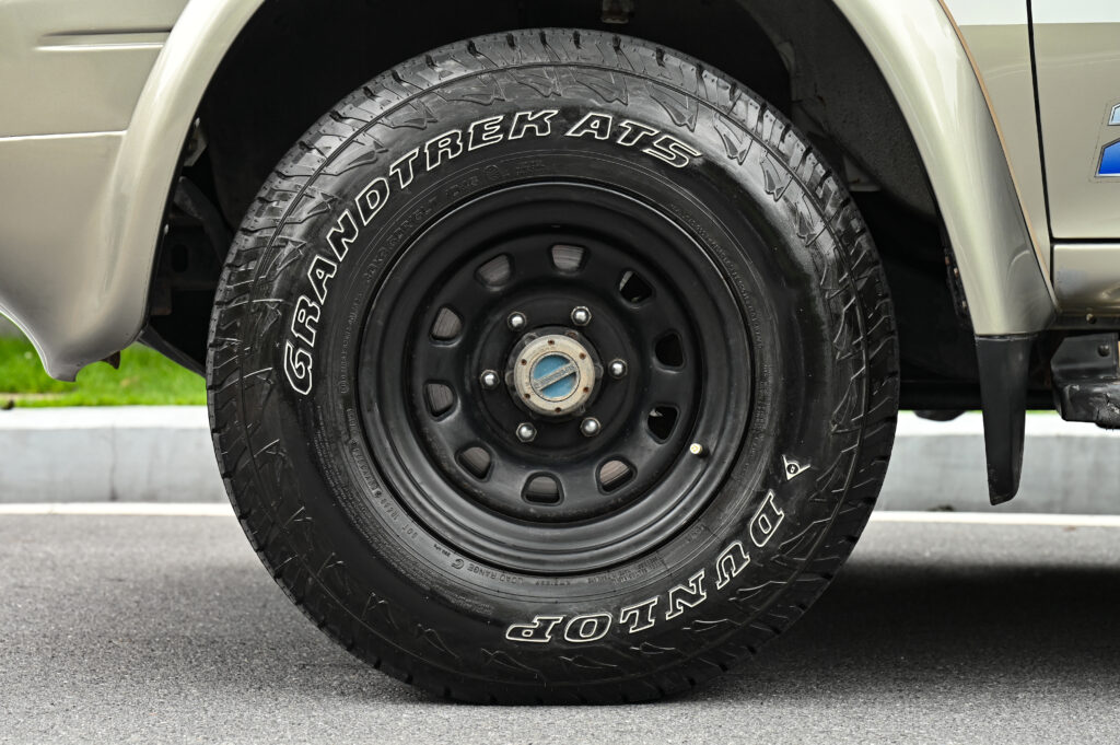 ขาย MITSUBISHI STARDA G-WAGON 2.8 GLS 4WD Rally Master Evolution สีขาวทูโทน สวยมากสภาพดีเยี่ยมครับ