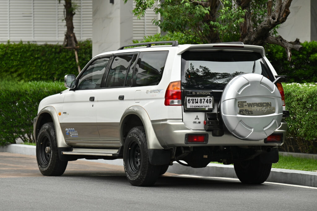 ขาย MITSUBISHI STARDA G-WAGON 2.8 GLS 4WD Rally Master Evolution สีขาวทูโทน สวยมากสภาพดีเยี่ยมครับ