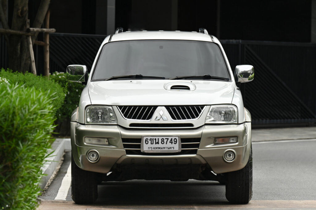 ขาย MITSUBISHI STARDA G-WAGON 2.8 GLS 4WD Rally Master Evolution สีขาวทูโทน สวยมากสภาพดีเยี่ยมครับ