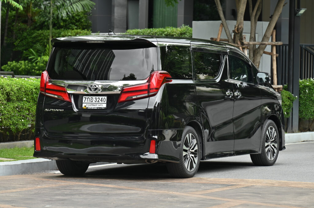 ขาย Alphard 2.5 SC Package รุ่น Top Minorchange รถบ้านมือเดียวซื้อเงินสด สภาพดีมากครับ