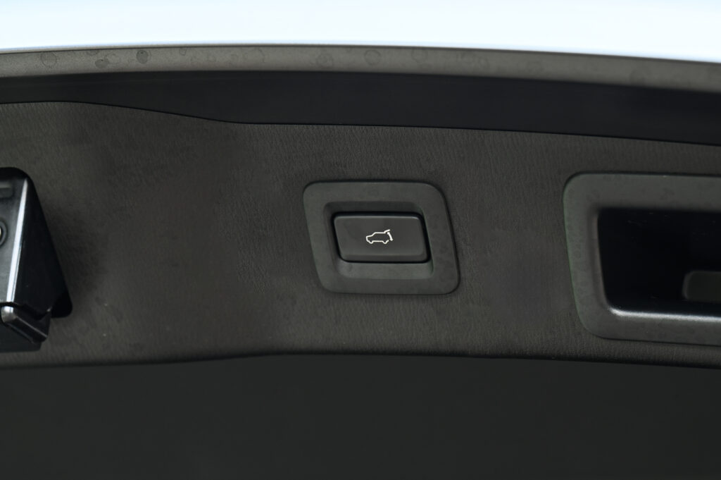 ขาย Mazda CX-5 2.0 SP รถบ้านมือเดียวสวยมากสภาพดี มีประวัติ Service ศูนย์มาสด้าตามระยะขับดีเยี่ยมครับ