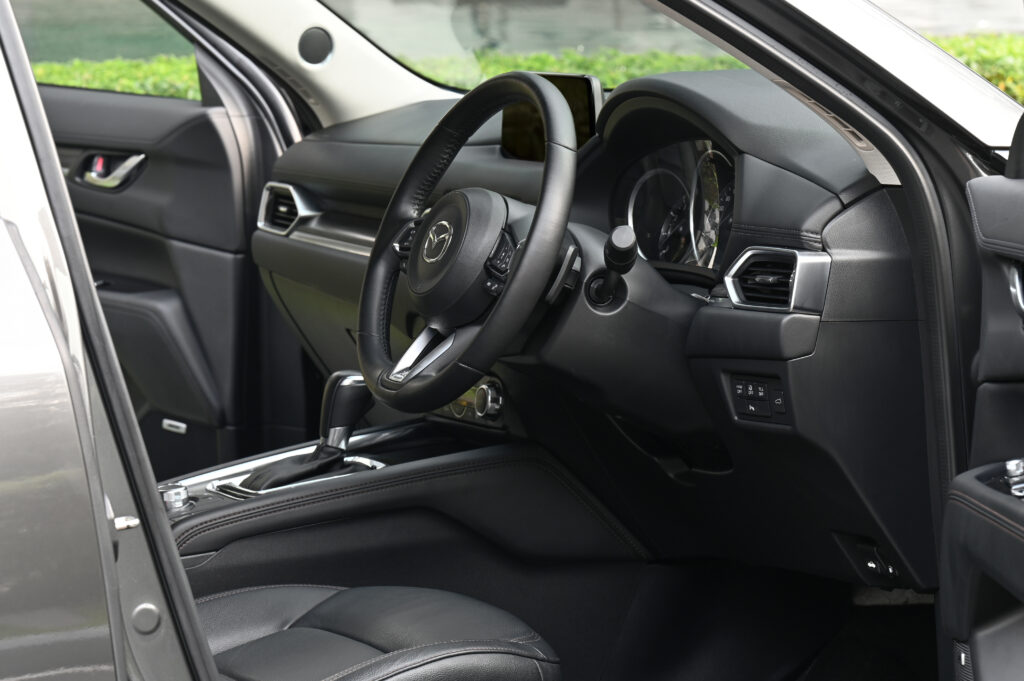 ขาย Mazda CX-5 2.0 SP รถบ้านมือเดียวสวยมากสภาพดี มีประวัติ Service ศูนย์มาสด้าตามระยะขับดีเยี่ยมครับ