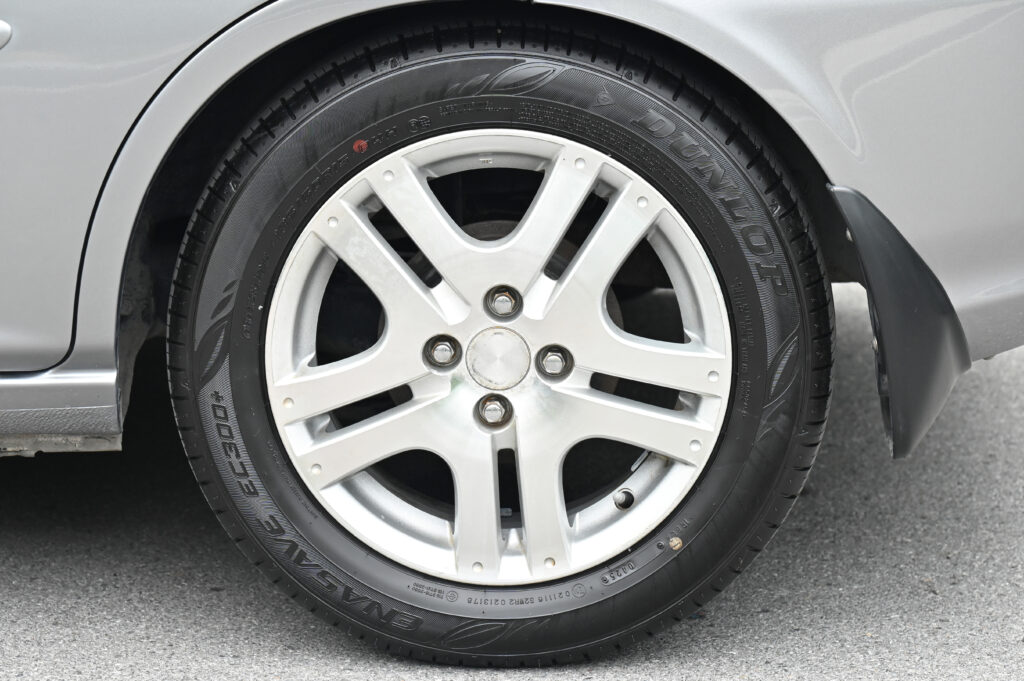 121,510 km Honda Jazz GD 1.5 E รถบ้านมือเดียวสภาพดี มีประวัติศูนย์ฮอนด้าทุกระยะเก็บไว้ตั้งแต่ป้ายแดง
