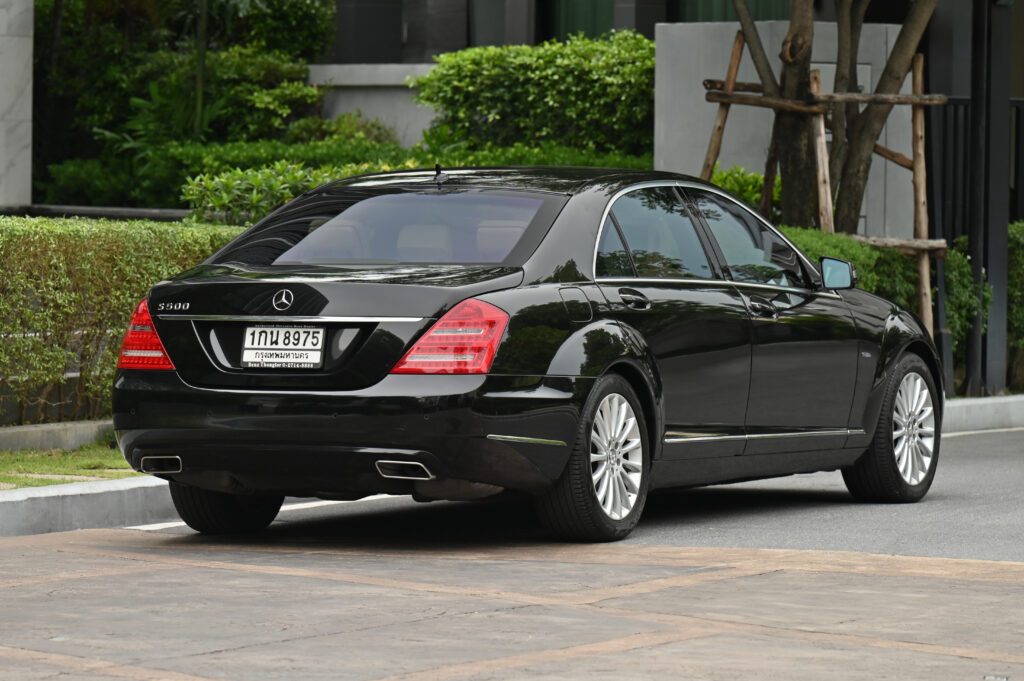 80,000 km BENZ S500 L W221 FACELIFT V8-GASOLINE ENGINE M278 4.6 LITER 435 hp 7-SPEED