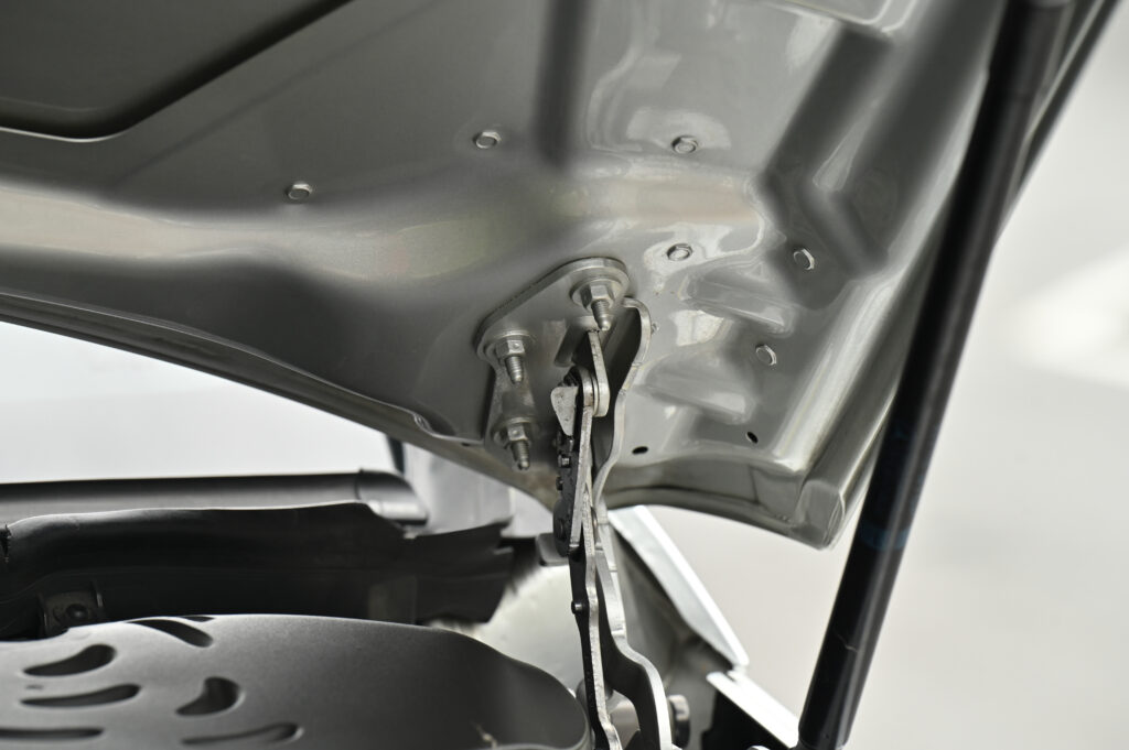 ขาย BENZ E250 CGI W212 เกียร์ 7 SPEED เปลี่ยนที่คอพวงมาลัย LED DAYLIGHTS ตรง สวยสภาพดีน่าใช้มากครับ