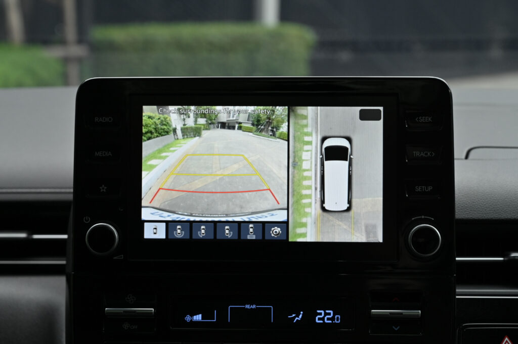 55,791 km Hyundai Staria PREMIUM 2.2 รุ่น TOP สุด หลังคา Sunroof รถบ้านซื้อเงินสดมือเดียวสภาพดีมาก