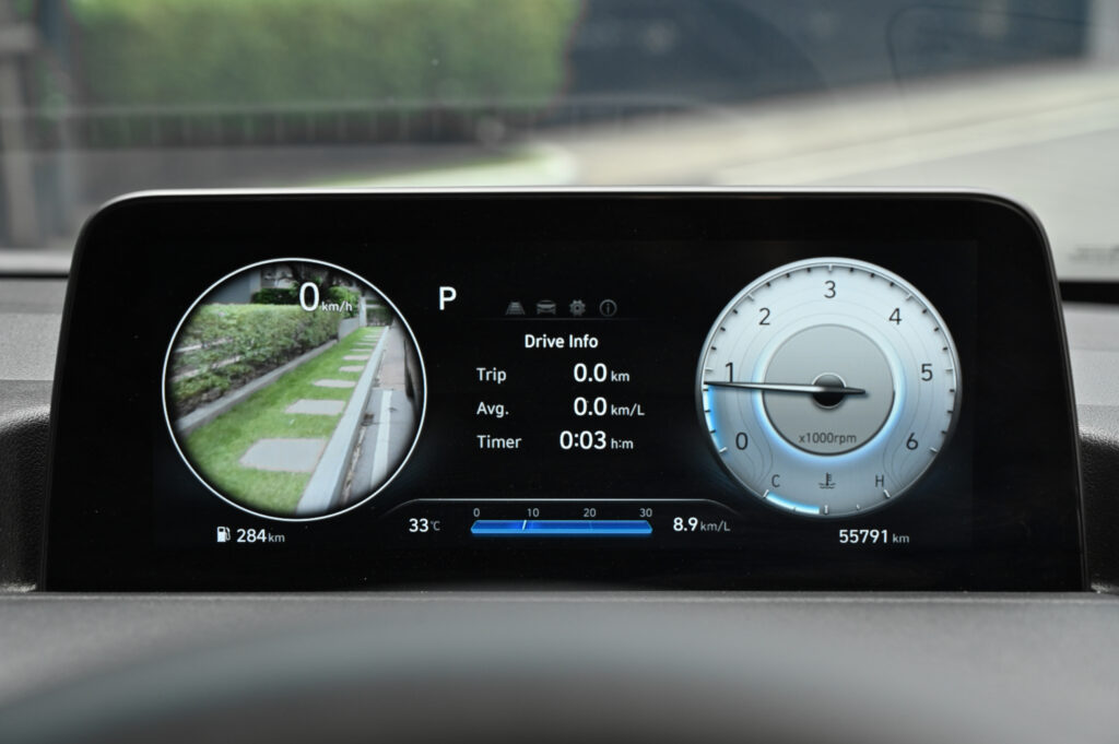 55,791 km Hyundai Staria PREMIUM 2.2 รุ่น TOP สุด หลังคา Sunroof รถบ้านซื้อเงินสดมือเดียวสภาพดีมาก