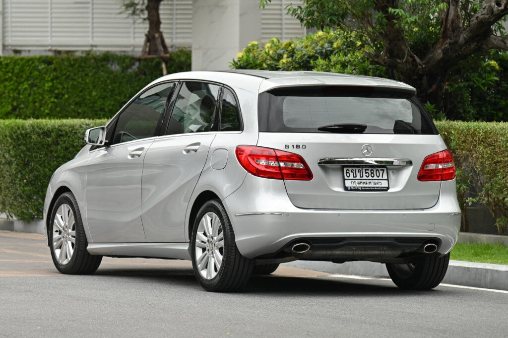 63,421 km Benz B180 Blue Efficiency Sport Tourer W246 รถบ้านมือเดียวใช้งานน้อยสภาพดีมากครับ
