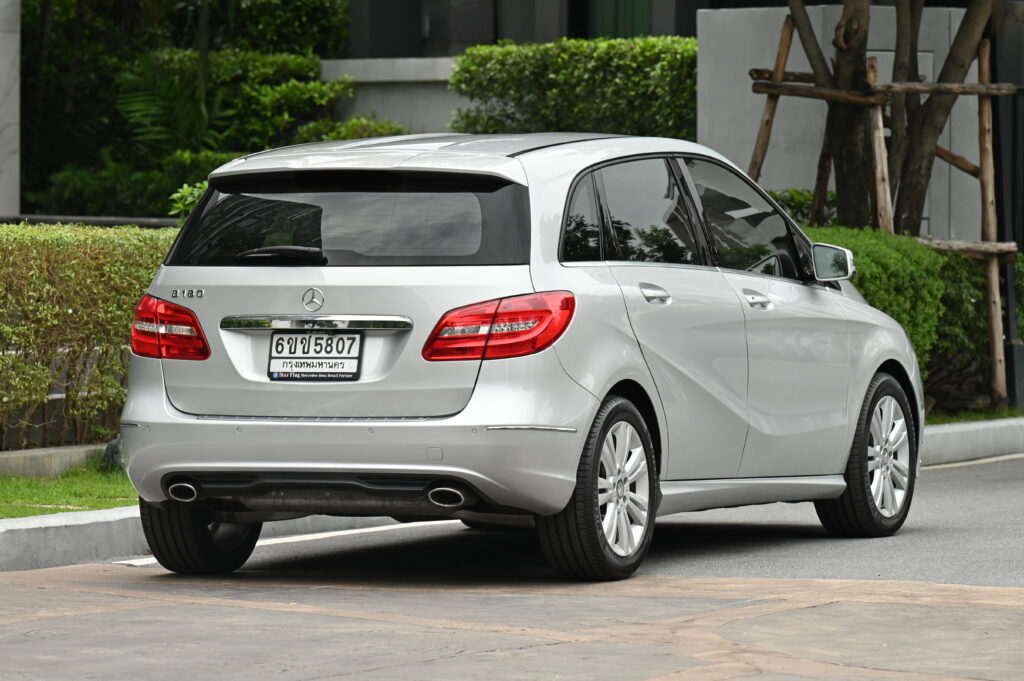 63,421 km Benz B180 Blue Efficiency Sport Tourer W246 รถบ้านมือเดียวใช้งานน้อยสภาพดีมากครับ