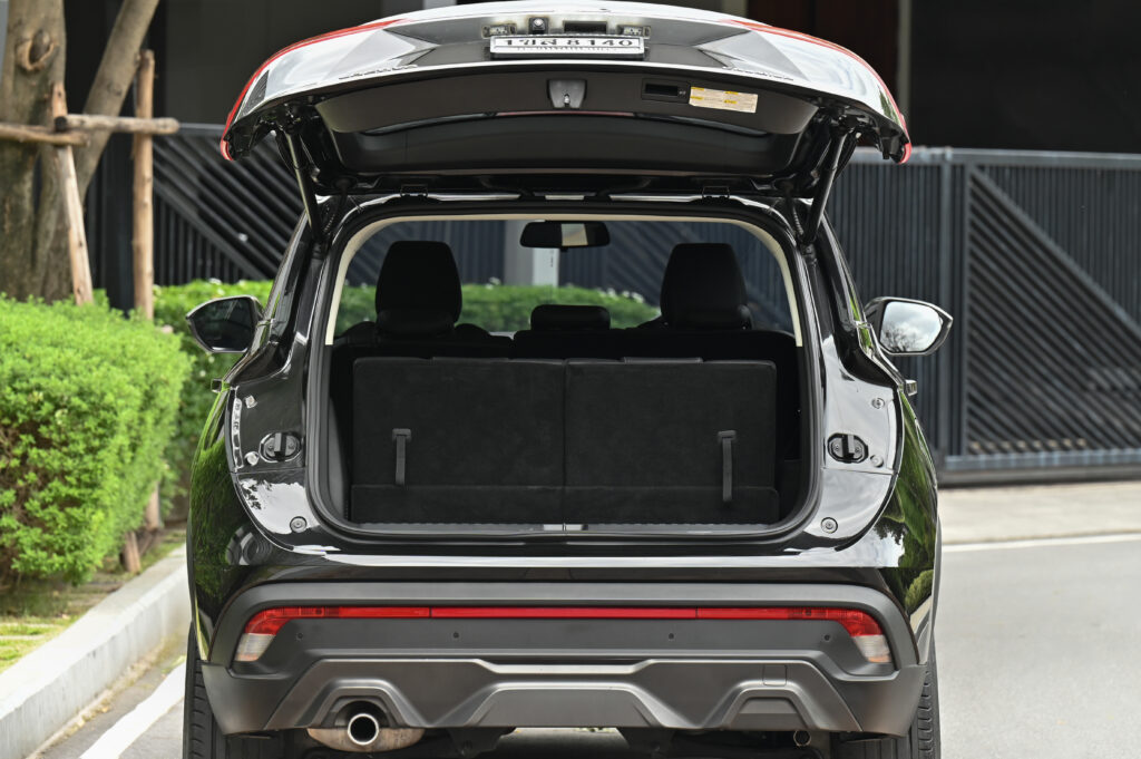 76,129 km CAPTIVA 1.5 TURBO Premier รุ่น TOP หลังคา Sunroof รถบ้านมือเดียวใช้งานน้อยสภาพดี