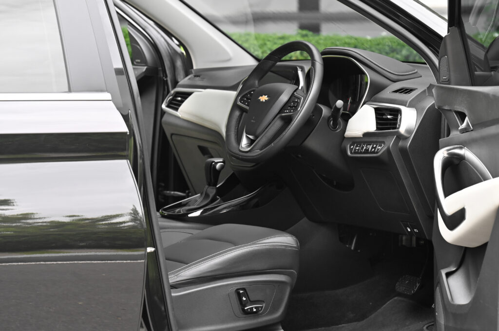 76,129 km CAPTIVA 1.5 TURBO Premier รุ่น TOP หลังคา Sunroof รถบ้านมือเดียวใช้งานน้อยสภาพดี