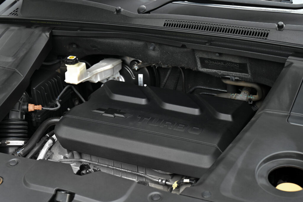76,129 km CAPTIVA 1.5 TURBO Premier รุ่น TOP หลังคา Sunroof รถบ้านมือเดียวใช้งานน้อยสภาพดี