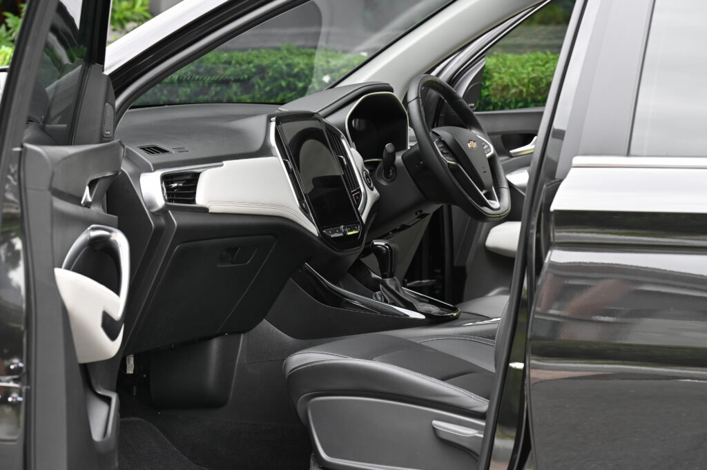76,129 km CAPTIVA 1.5 TURBO Premier รุ่น TOP หลังคา Sunroof รถบ้านมือเดียวใช้งานน้อยสภาพดี