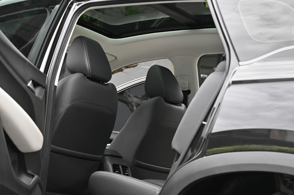 76,129 km CAPTIVA 1.5 TURBO Premier รุ่น TOP หลังคา Sunroof รถบ้านมือเดียวใช้งานน้อยสภาพดี