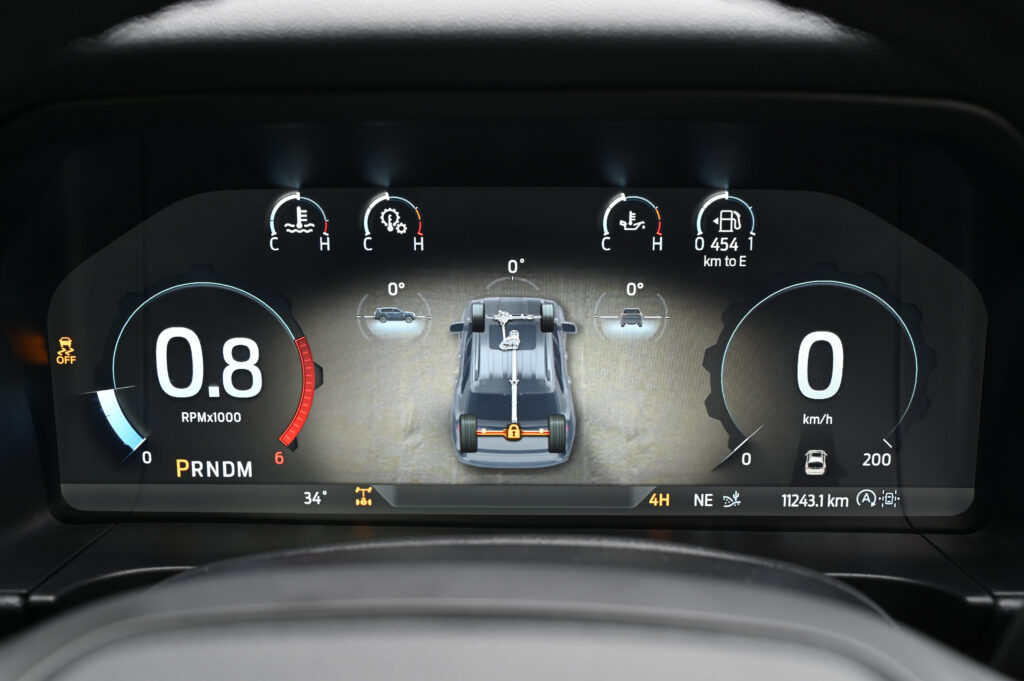 11,243 km Ford EVEREST 2.0 Bi-Turbo Titanium+ 4WD ออกรถเดือน 05/24 ใหม่ที่สุดในตลาดสภาพป้ายแดงครับ