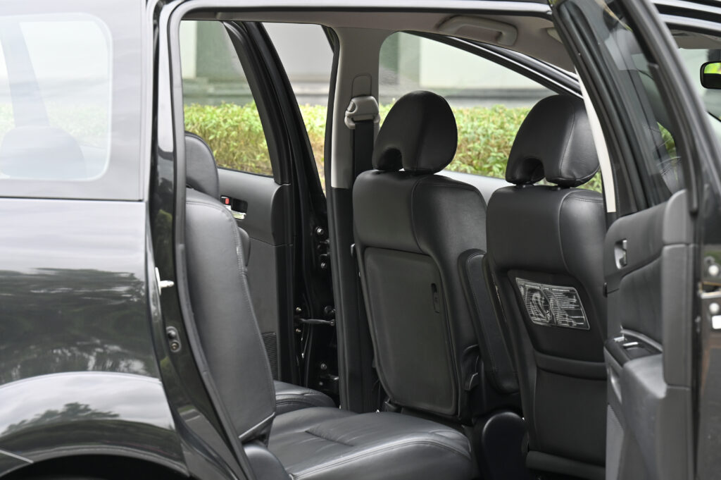 97,526 km Toyota Wish 2.0Q รถบ้านมือเดียวซื้อเงินสดสภาพดี มีประวัติศูนย์โตโยต้า