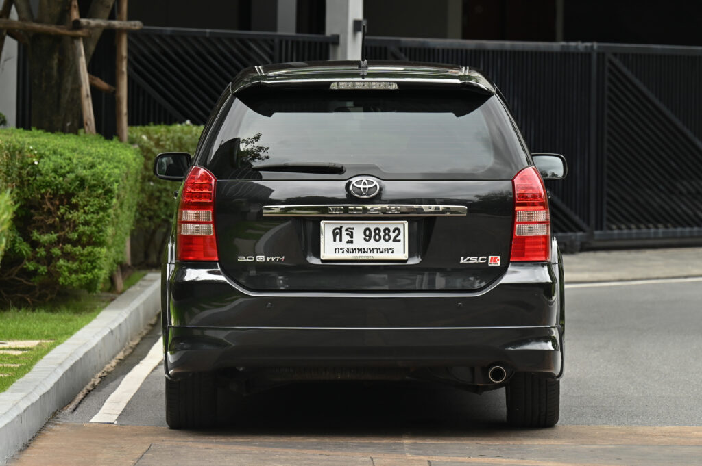 97,526 km Toyota Wish 2.0Q รถบ้านมือเดียวซื้อเงินสดสภาพดี มีประวัติศูนย์โตโยต้า
