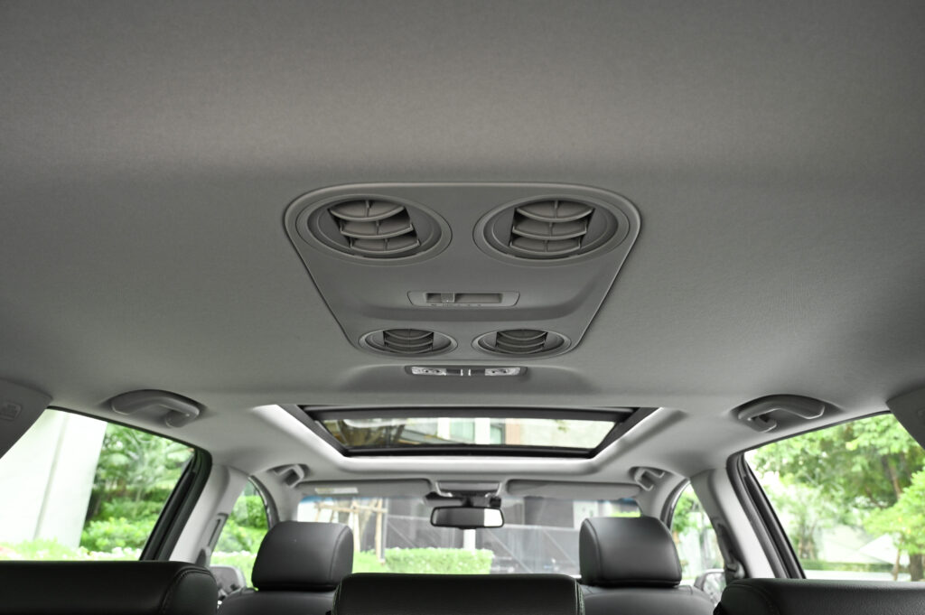 45,289 km CR-V ดีเซล 1.6 DT-EL 4WD 7 ที่นั่ง รุ่น TOP สุด Minor Change หลังคา Panoramic รถบ้านสภาพดี