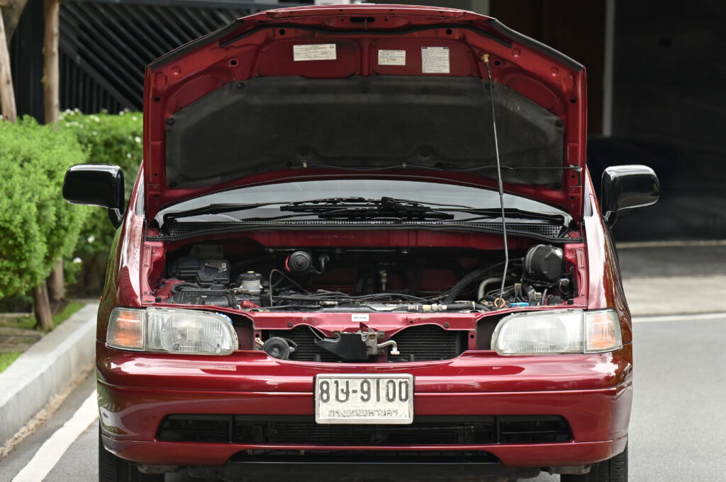 59,138 km ขาย Honda Odyssey 1996 สีแดงสภาพดีครับ