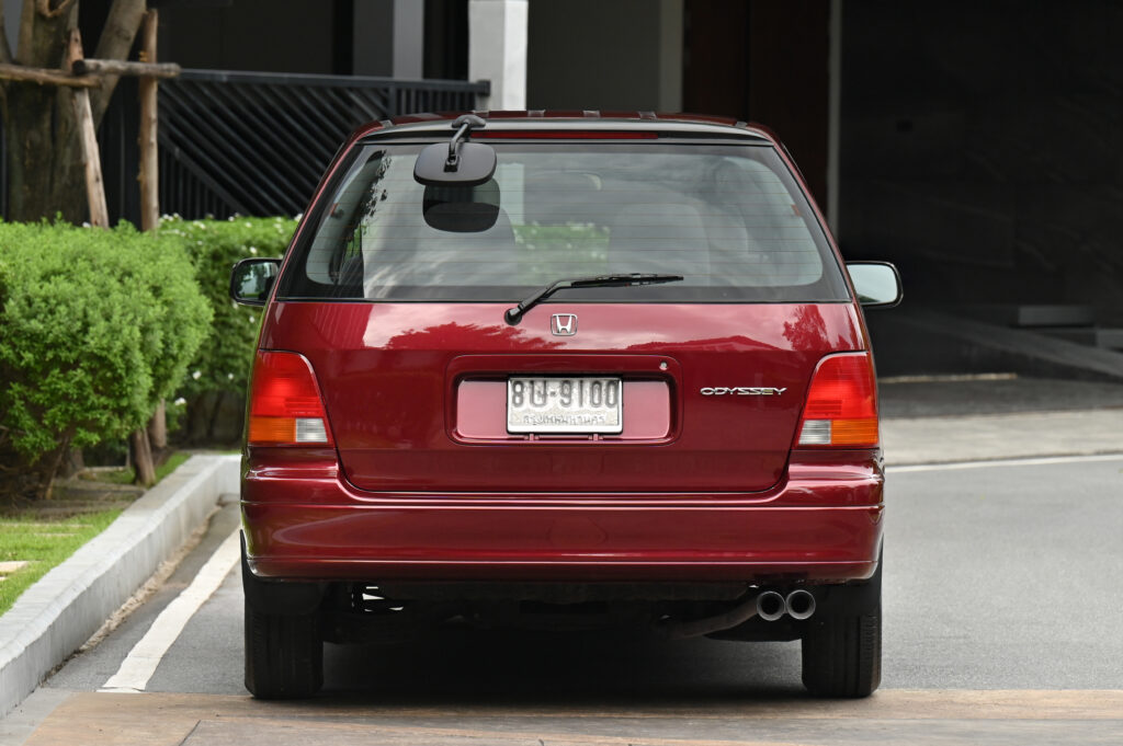 59,138 km ขาย Honda Odyssey 1996 สีแดงสภาพดีครับ