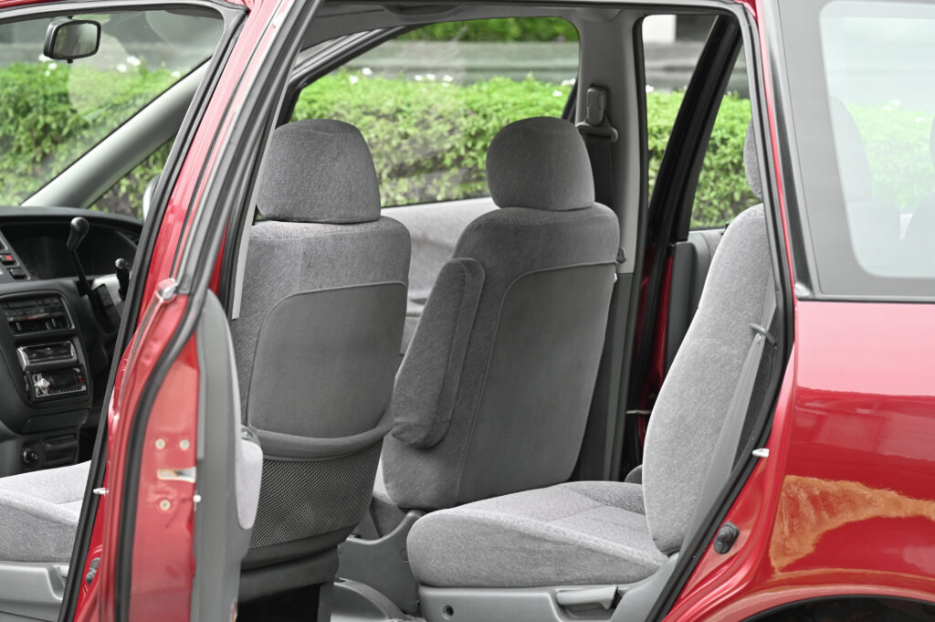 59,138 km ขาย Honda Odyssey 1996 สีแดงสภาพดีครับ