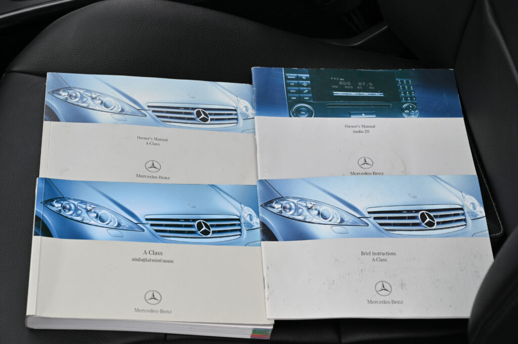 67,230 km BENZ A180 CDI เครื่องยนต์ดีเซล เจ้าของอยู่ซอยศุภราช รถบ้านสภาพดีสวยน่ารักน่าใช้มากครับ