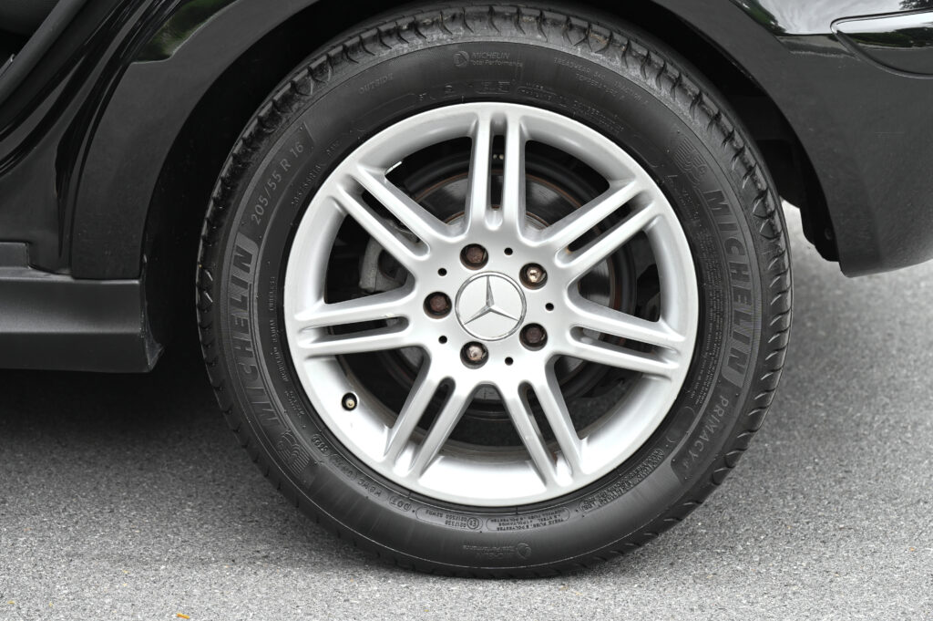 67,230 km BENZ A180 CDI เครื่องยนต์ดีเซล เจ้าของอยู่ซอยศุภราช รถบ้านสภาพดีสวยน่ารักน่าใช้มากครับ