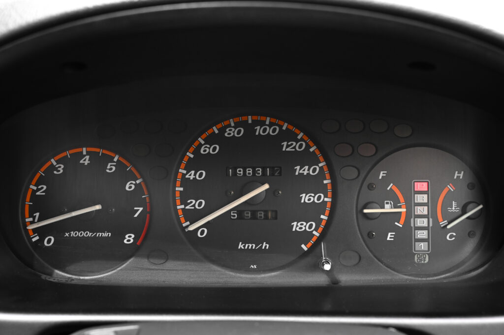 CR-V 2.0 EXi Gen 1 สีน้ำเงิน เกียร์ O/D รถบ้านสภาพดีเยี่ยม เหมาะสำหรับท่านที่ชื่นชอบรถรุ่นนี้ครับ