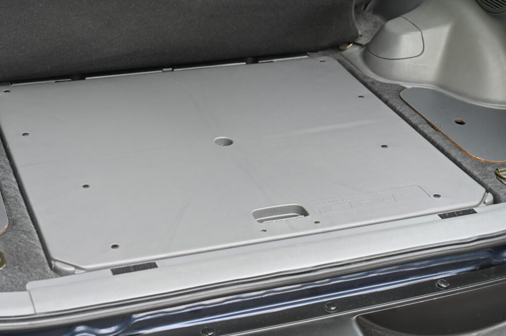 CR-V 2.0 EXi Gen 1 สีน้ำเงิน เกียร์ O/D รถบ้านสภาพดีเยี่ยม เหมาะสำหรับท่านที่ชื่นชอบรถรุ่นนี้ครับ