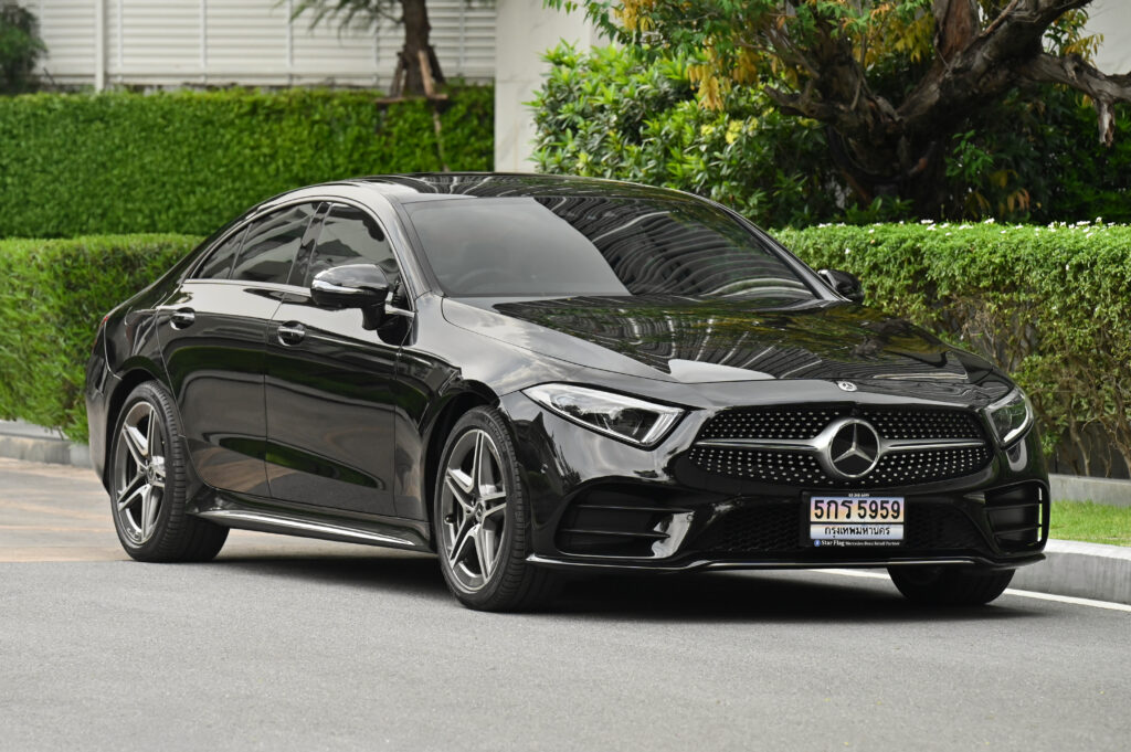 70,323 km Benz CLS 300d AMG Premium รถคุณหมอมือเดียว สวยมากสภาพดีเยี่ยม ประวัติศูนย์เบนซ์ทุกระยะครับ