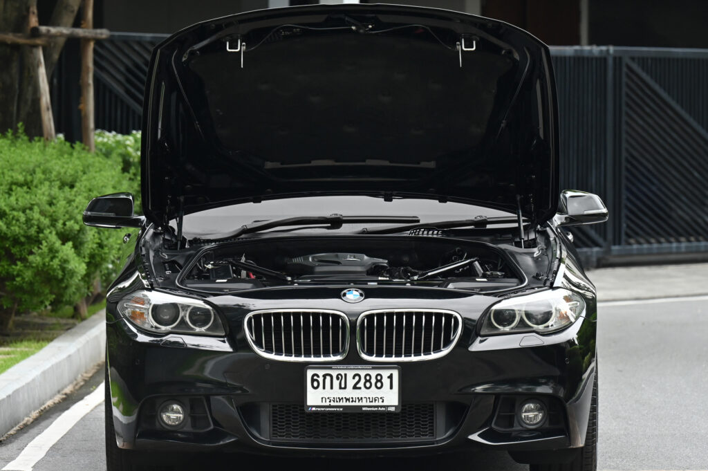 132,372 km BMW 520d M Sport F10 LCI ดีเซลฝาเล็ก B47 TwinPowerTurbo รถบ้านมือเดียวใช้งานน้อยสภาพดี