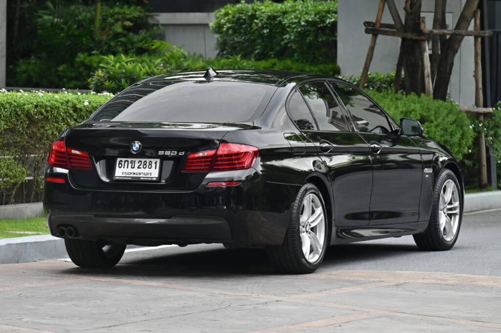 132,372 km BMW 520d M Sport F10 LCI ดีเซลฝาเล็ก B47 TwinPowerTurbo รถบ้านมือเดียวใช้งานน้อยสภาพดี