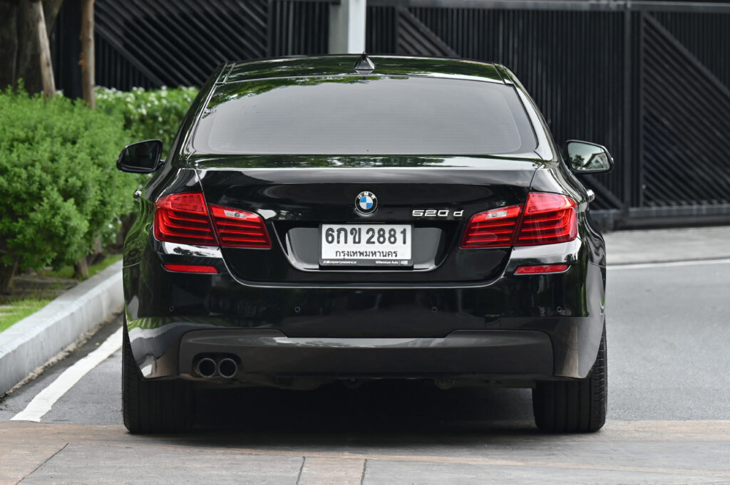 132,372 km BMW 520d M Sport F10 LCI ดีเซลฝาเล็ก B47 TwinPowerTurbo รถบ้านมือเดียวใช้งานน้อยสภาพดี