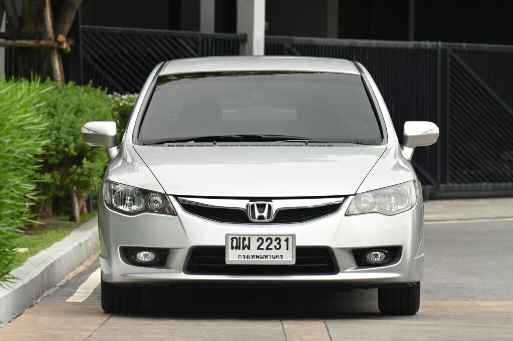 58,777 km Civic FD 1.8 E Minor Change รถบ้านมือเดียว ใช้งานน้อยมาก มีประวัติศูนย์ฮอนด้าทุกระยะครับ