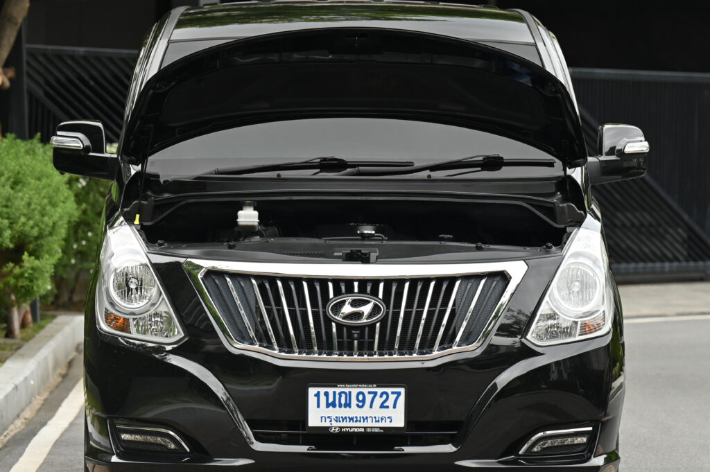 53,017 Km Hyundai H-1 Minor Change รถบ้านมือเดียวซื้อเงินสดเจ้าของลำดับที่ 1 ใช้งานน้อยสภาพดีมากครับ