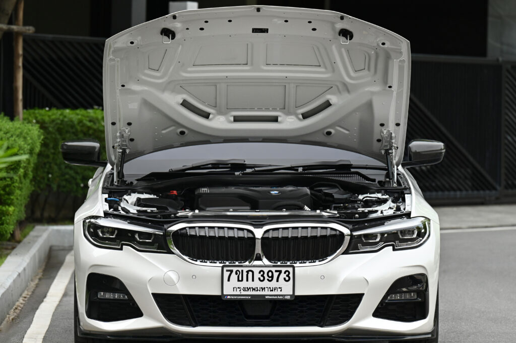 60,483 km BMW 330e M Sport G20 MY2021 เพิ่ม Adaptive Cruise Control Stop & Go รถบ้านมือเดียวสภาพดี