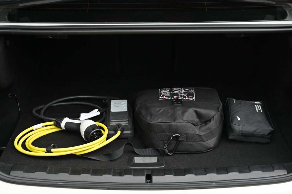 60,483 km BMW 330e M Sport G20 MY2021 เพิ่ม Adaptive Cruise Control Stop & Go รถบ้านมือเดียวสภาพดี