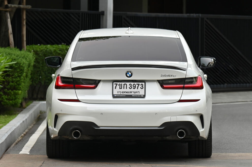 60,483 km BMW 330e M Sport G20 MY2021 เพิ่ม Adaptive Cruise Control Stop & Go รถบ้านมือเดียวสภาพดี