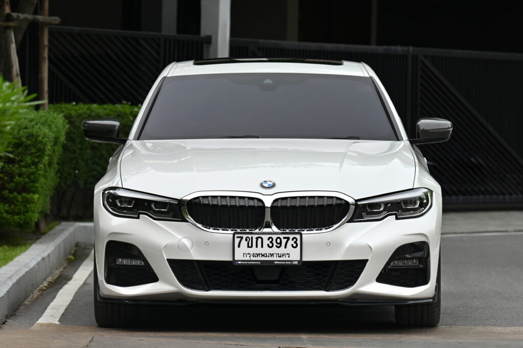 60,483 km BMW 330e M Sport G20 MY2021 เพิ่ม Adaptive Cruise Control Stop & Go รถบ้านมือเดียวสภาพดี