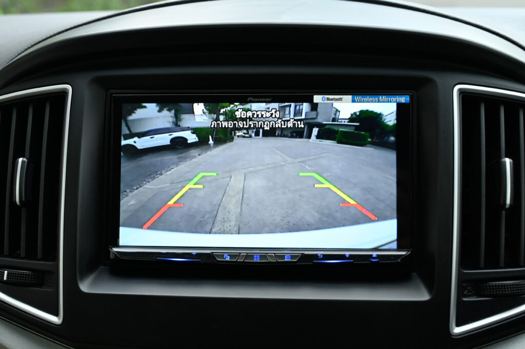 50,000 km Hyundai H-1 2.5 IMPRESSIVE BIG-Minorchange ปี 21 หลังคา Sunroof รถบ้านมือเดียวสภาพดีเยี่ยม