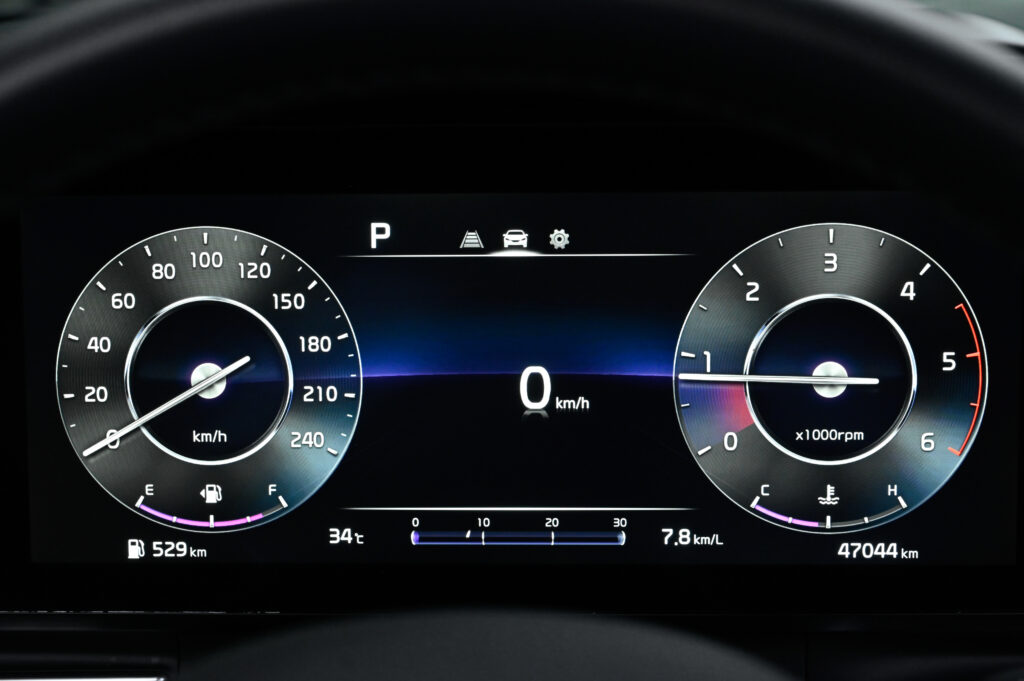 40,000 km KIA Carnival 2.2 SXL Sunroof MY22 โลโก้ใหม่ รุ่นท็อปสุด รถมือเดียว มีประวัติศูนย์ทุกระยะ