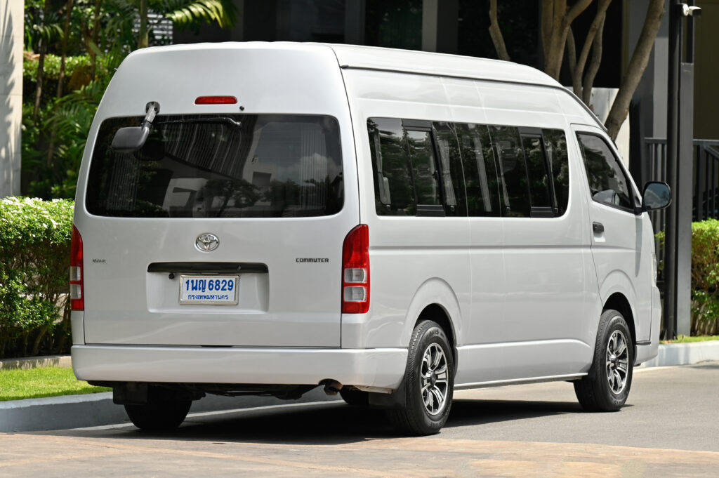 129,282 km ขายรถราชการสำนักงาน ป.ป.ช. Toyota Commuter 2.5 D4D สวยมาก ใช้งานน้อย สภาพดีเยี่ยมครับ