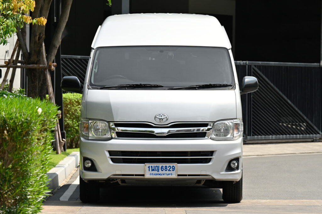 129,282 km ขายรถราชการสำนักงาน ป.ป.ช. Toyota Commuter 2.5 D4D สวยมาก ใช้งานน้อย สภาพดีเยี่ยมครับ