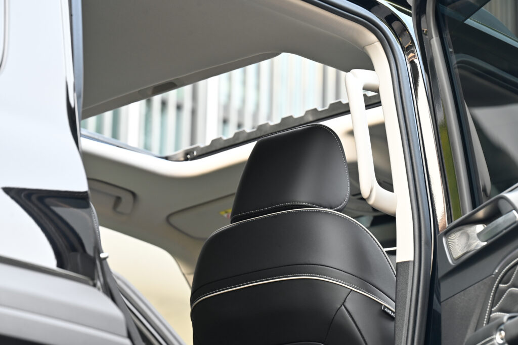 800 km GMW TANK 300 DIESEL 2.4 Ultra 4WD รุ่นท็อปสุด เจ้าของชาวอังกฤษมือเดียว ซื้อเงินสดสภาพป้ายแดง