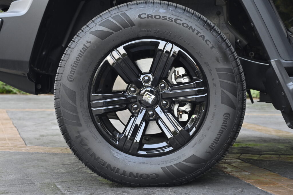 800 km GMW TANK 300 DIESEL 2.4 Ultra 4WD รุ่นท็อปสุด เจ้าของชาวอังกฤษมือเดียว ซื้อเงินสดสภาพป้ายแดง