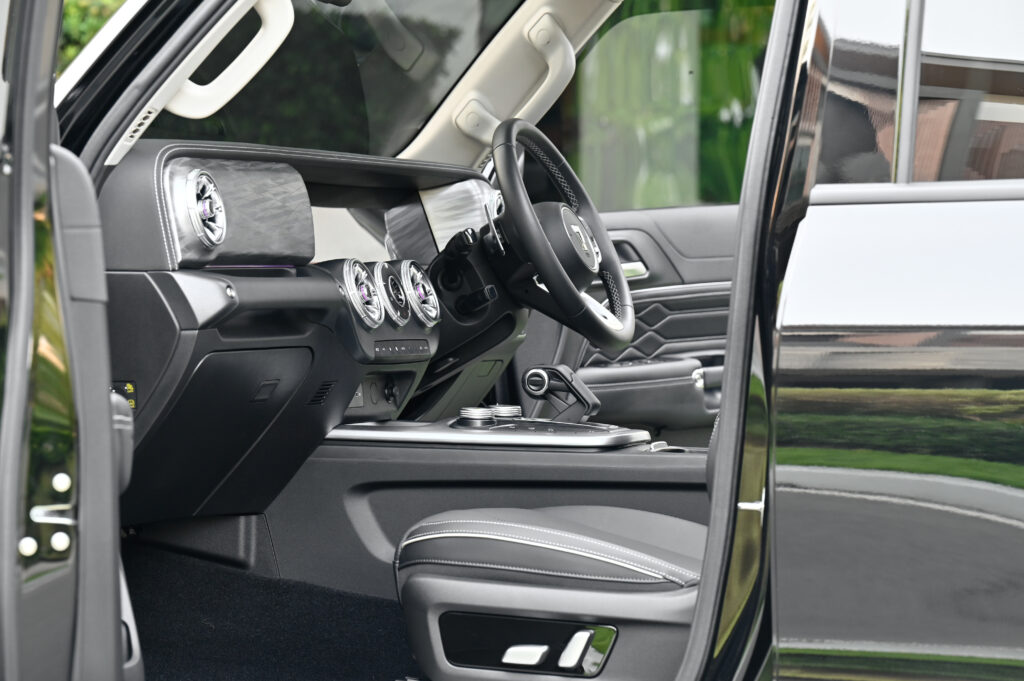 800 km GMW TANK 300 DIESEL 2.4 Ultra 4WD รุ่นท็อปสุด เจ้าของชาวอังกฤษมือเดียว ซื้อเงินสดสภาพป้ายแดง