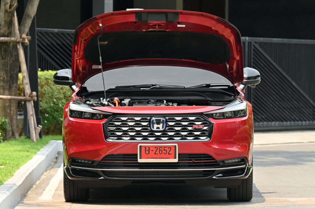 รถ 1 เดือน 4,000 km Honda HR-V e:HEV RS Minorchange TOP สุดหลังคา Panoramic Sunroof สภาพดีเยี่ยมครับ