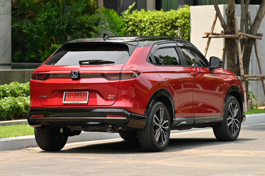 รถ 1 เดือน 4,000 km Honda HR-V e:HEV RS Minorchange TOP สุดหลังคา Panoramic Sunroof สภาพดีเยี่ยมครับ