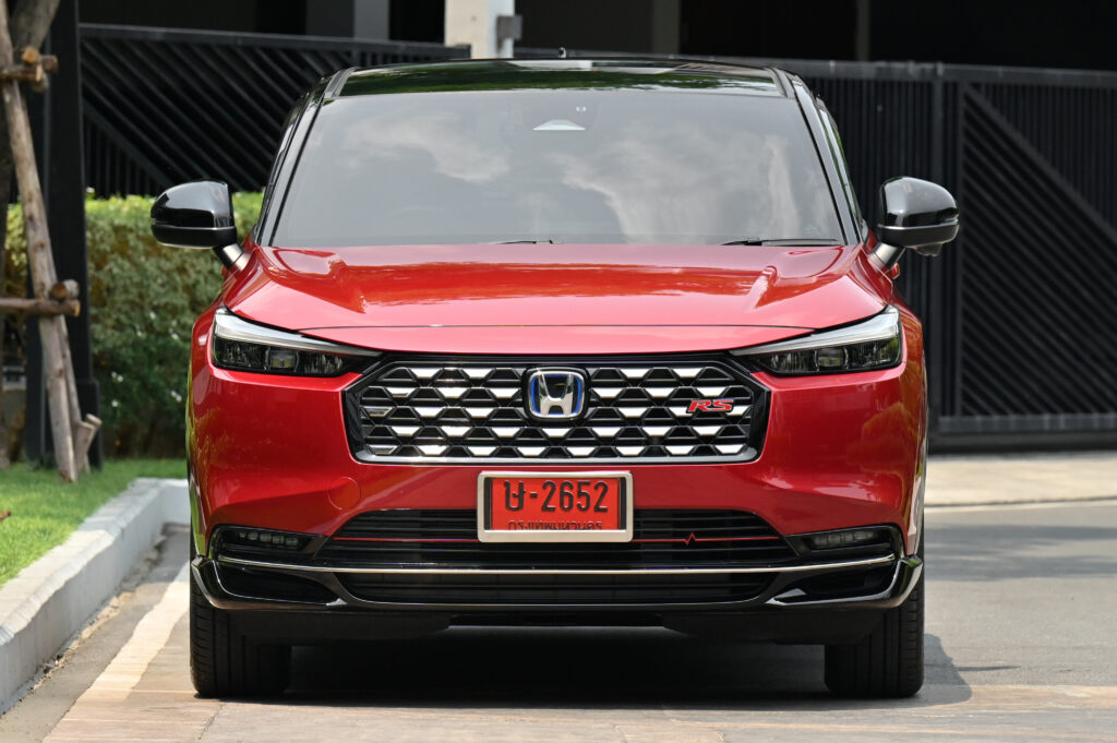 รถ 1 เดือน 4,000 km Honda HR-V e:HEV RS Minorchange TOP สุดหลังคา Panoramic Sunroof สภาพดีเยี่ยมครับ